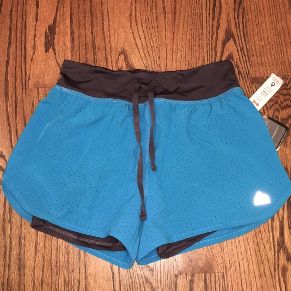 Reebok Pants - NWT Reebok Compression Shorts